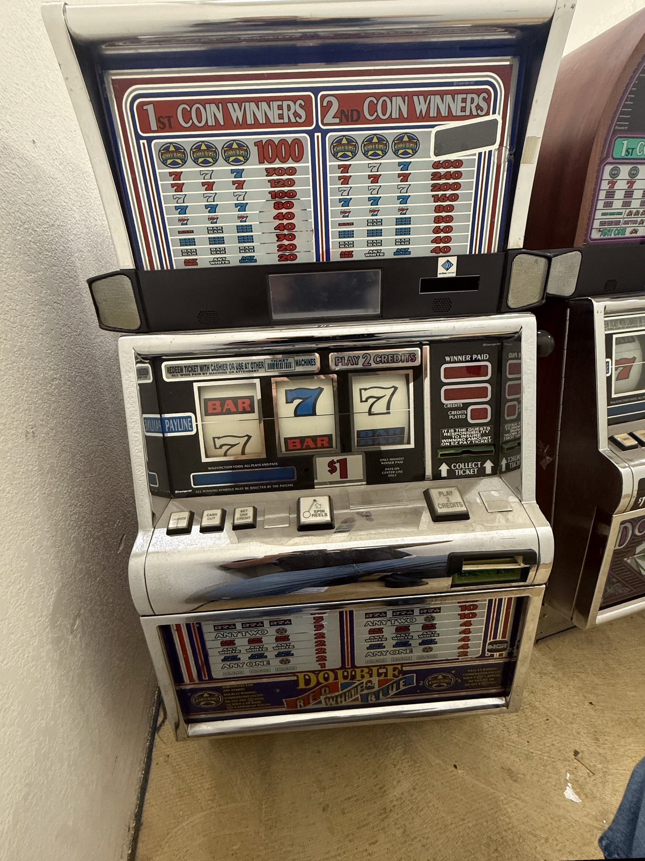 IGT S2000 Double Red White & Blue Reel Machine